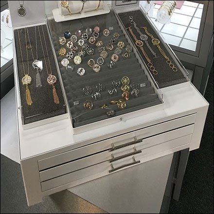 Fashion Jewelry Security Drawers Built-In Feature