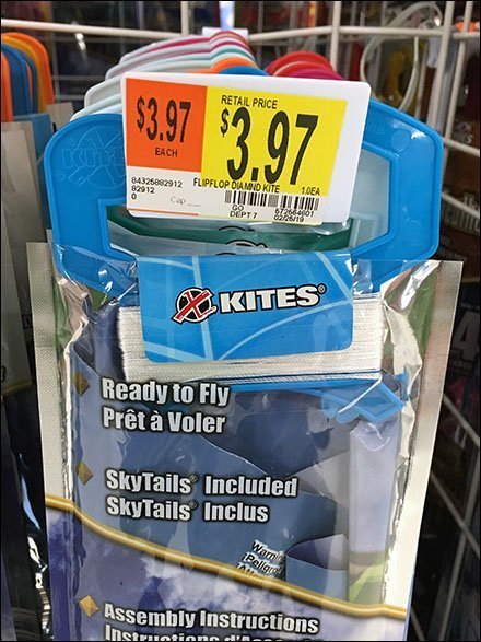 Massed Kite Selection Gridwall Pallet Display