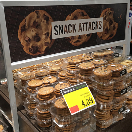 Market-32 Comprehensive Snack-Attack Display