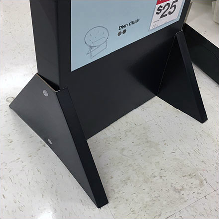 Freestanding Corrugated Sign Pops Up