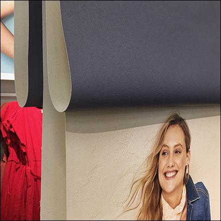 Universal-Thread Draped Banner DisplayUniversal-Thread Draped Banner Display