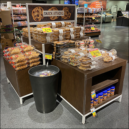Market 32 Snack-Attack Island Display Main2