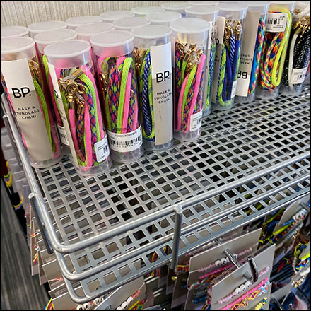 Tech-Accessories Square-Perforated Slatwire Shelf