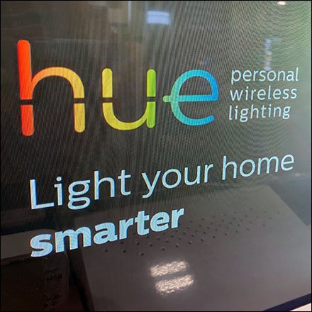Hue Smart-Lighting Custom Display