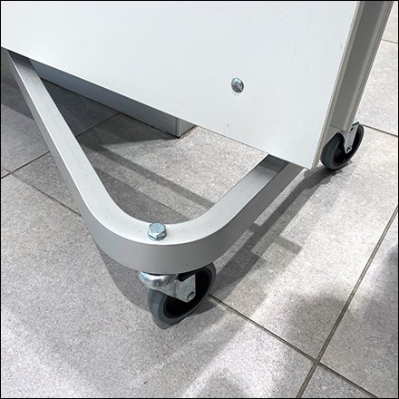 H&M Folding-Cart vs Folding-Table Display