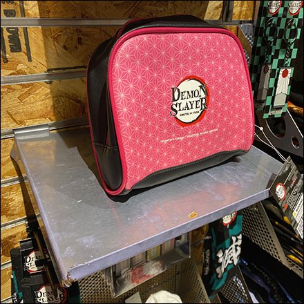 Hot-Topic Flat Slatwall Ledge Stocked