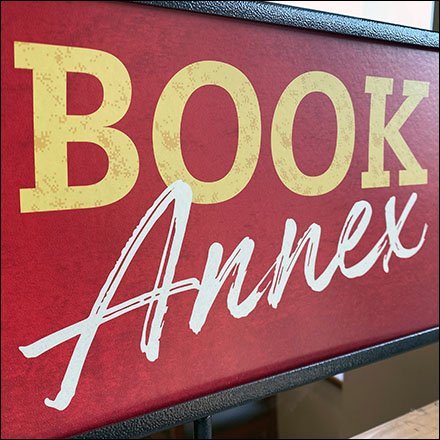 Barnes & Noble Store Fixtures - Barnes & Noble Store Entry Book Annex