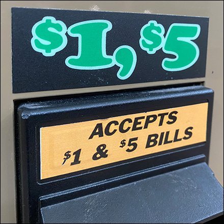 Modern Mall Change Machine Amenity