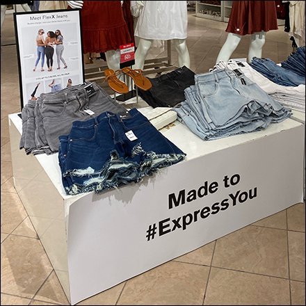 Women's Made to #Express You Display