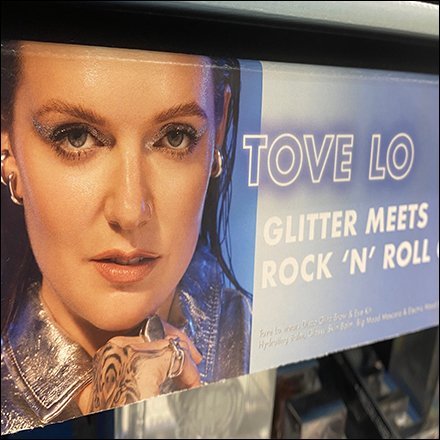 Elf Cosmetics Tove Lo Glitter