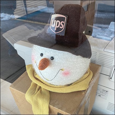 UPS-Store Snowman Shipping Box