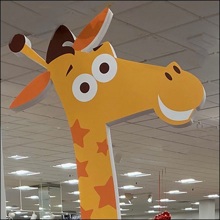 Torys-R-Us Geoffrey Visits Macy's