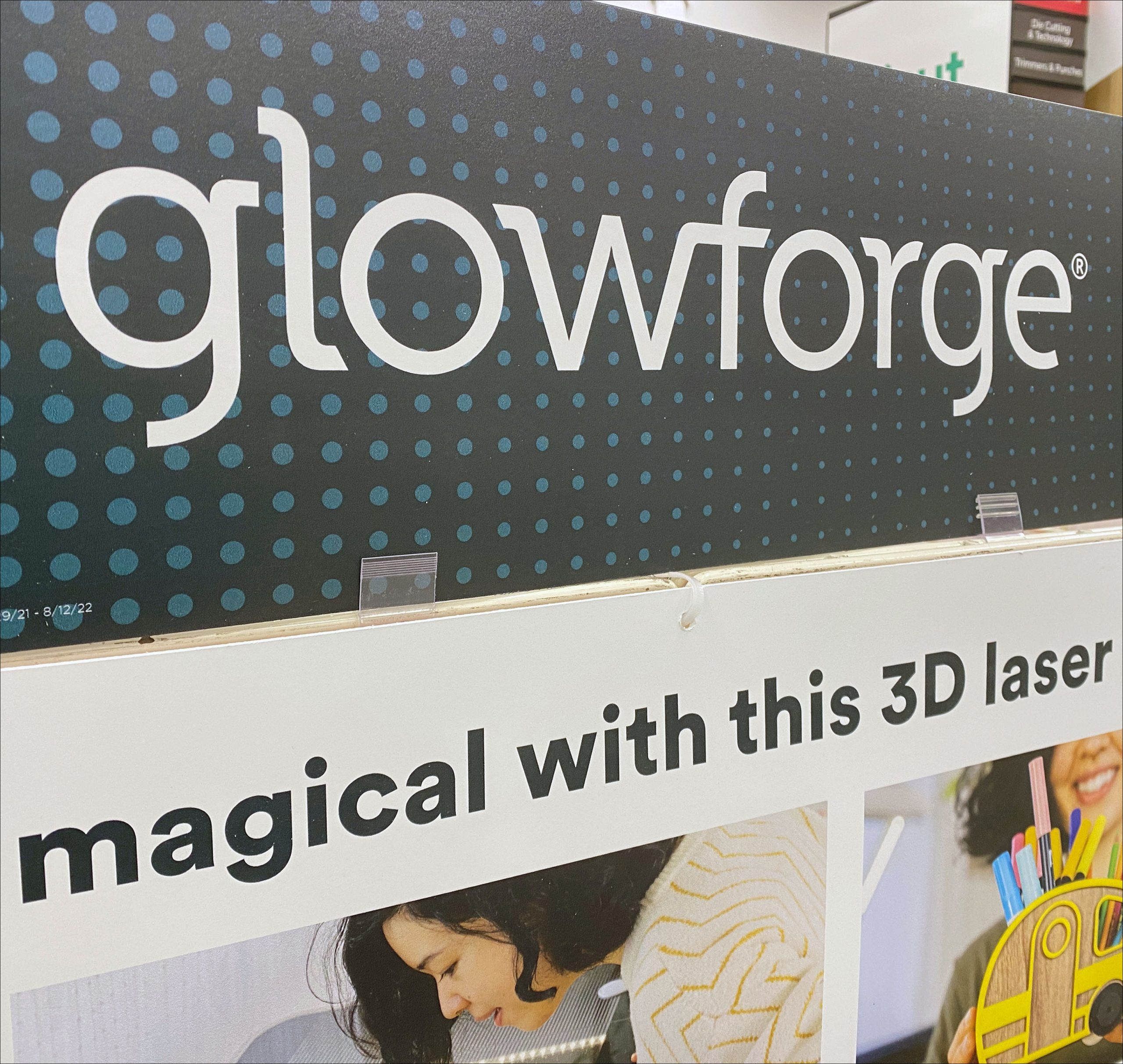 Cutting-Edge Glowforge 3D Printer Display