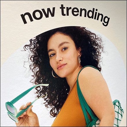Now Trending Purses Promotion Display