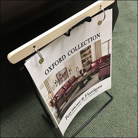 Upright Oxford Fabric Rack Offers Portable Samples