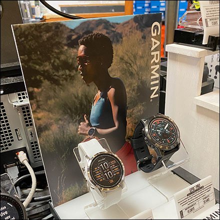 Garmin Pro Smartwatch One-Level Countertop Display