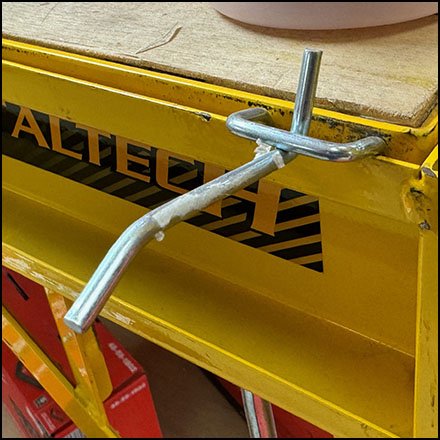 MetalTech Shelf-Edge Display Hook Inverted Merchandising