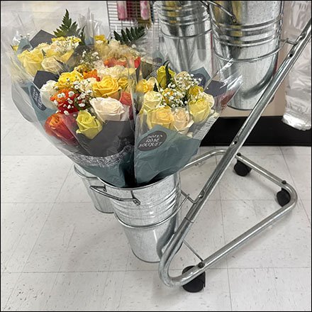 Roses Floral Gift Bucket Mobile Display