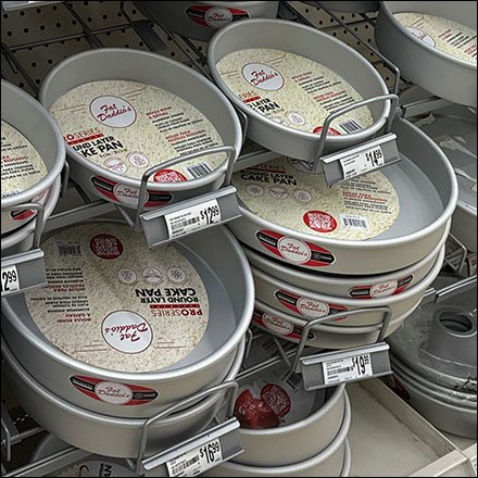 Aluminum Bakeware Gravity-Feed Tray Inline Display
