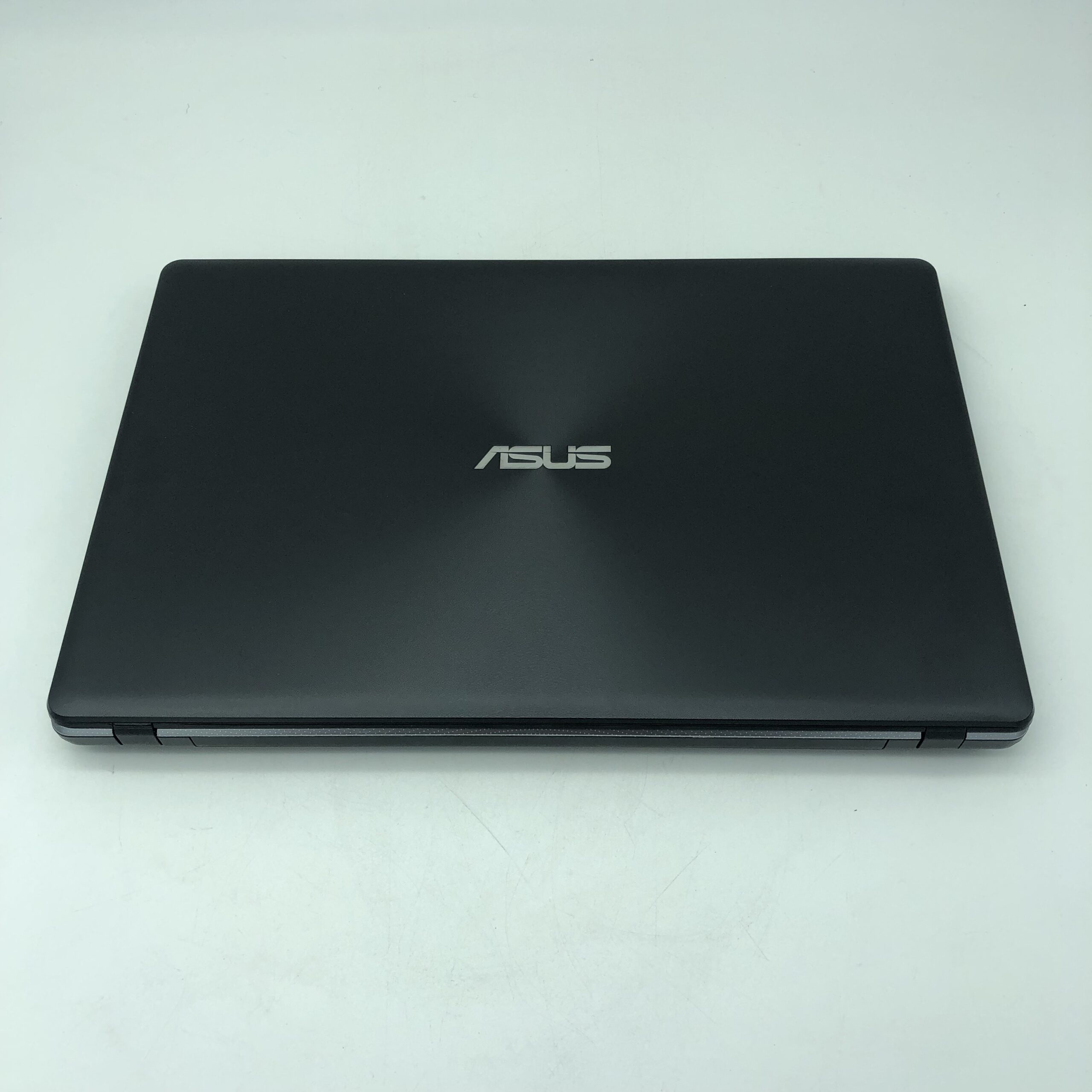 Asus F550L Ricondizionato (15.6, i3, 4GB) - Windows 10 - Ottimo - FlashMac