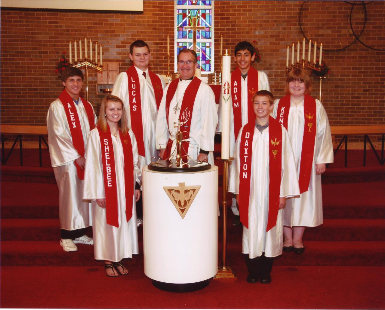2015 1st row: Shelbee Van Berkum, Daxton Grace 2nd row: Alex Kleider, Lucas Fader, Pastor Kelley Pedersen, Adam Durant, Kendall Gill ©Bobier Studio
