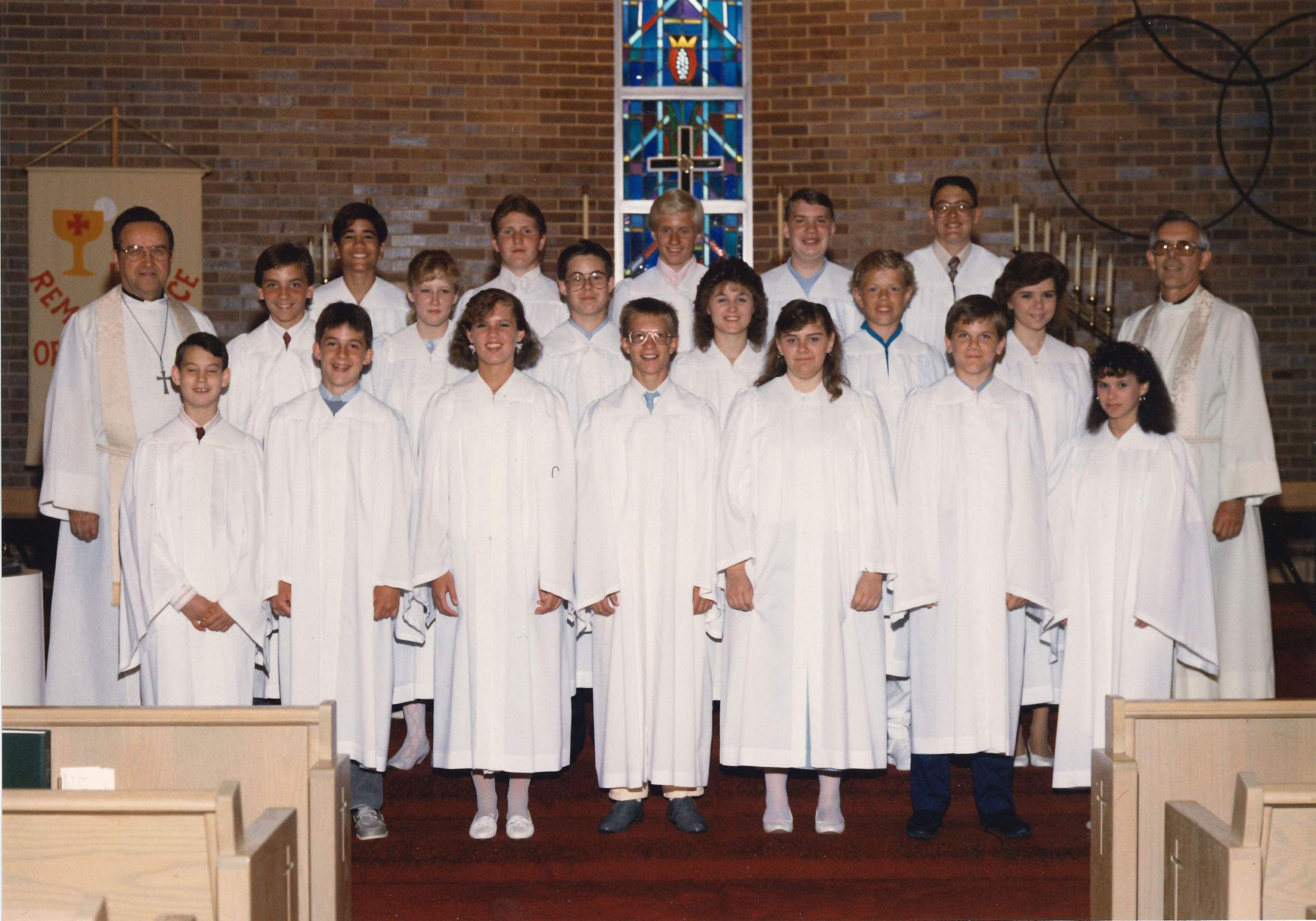 1987 1st row: Chad Sager, Jeff Olander, Kerrie Lyons, Brad Newton, Connie Moore, Brent Porter, Shana McArthur. 2nd row: Pastor Walck, Jason Everett, Melanie Matney, Kurtis Krieger, Stephanie Haynes, Jason Tuttle, Richelle Gill, Pastor Karl Konig.