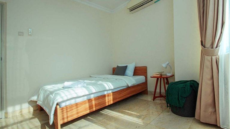 Kos karyawan pria baik baik kamar ac uk 5x4, springbed, km mandi dlm,lemari, sdh trmasuk listrik, . Check This Kost In South Jakarta Recommendations Flokq Coliving Blog