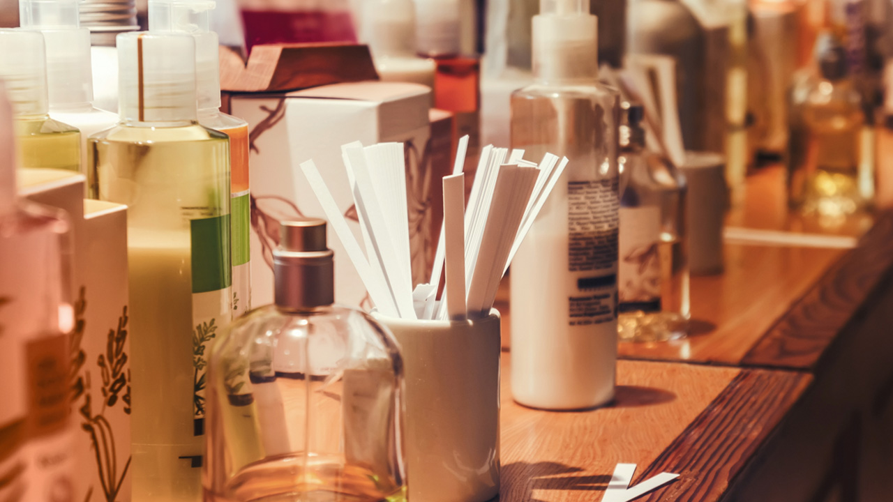 Make your own signature perfume in Florence