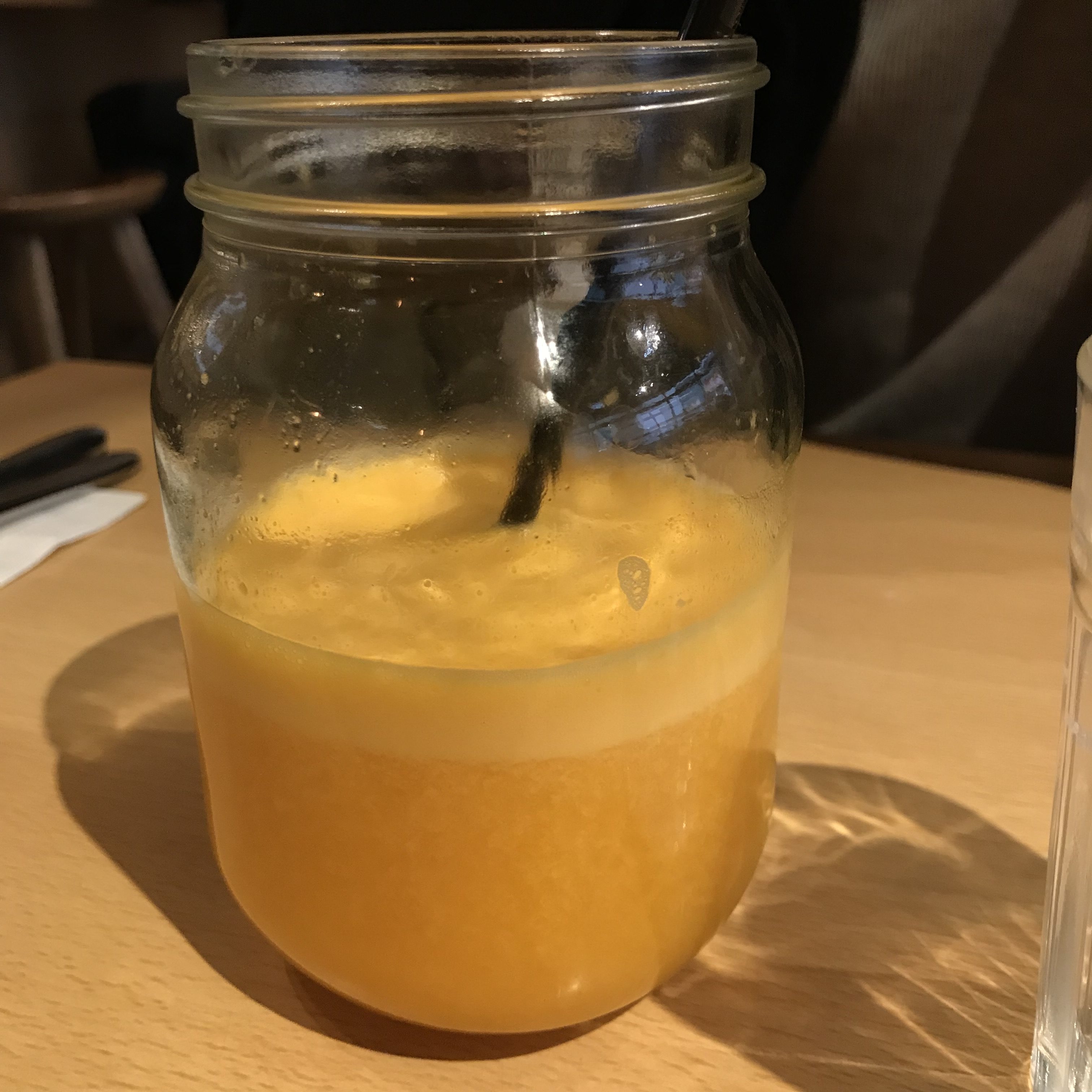 Jus d'orange fraîchement pressé