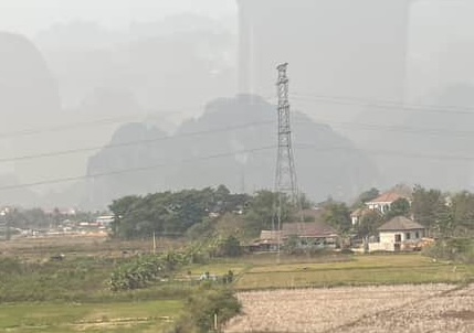 smog in Vang Vien