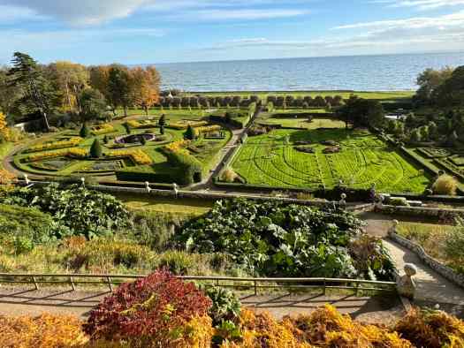 Dunrobin Castle Garden
