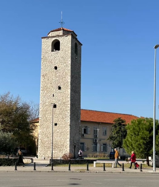 The center tower