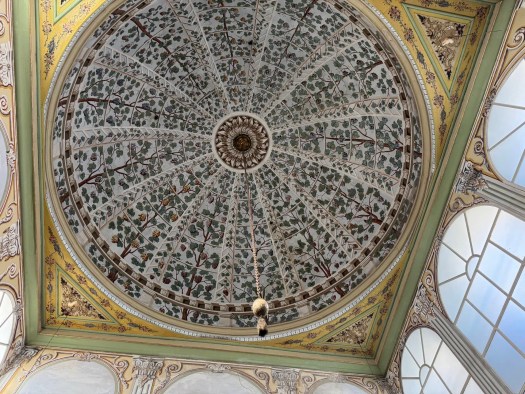 Intricate ceiling in a round dome shape