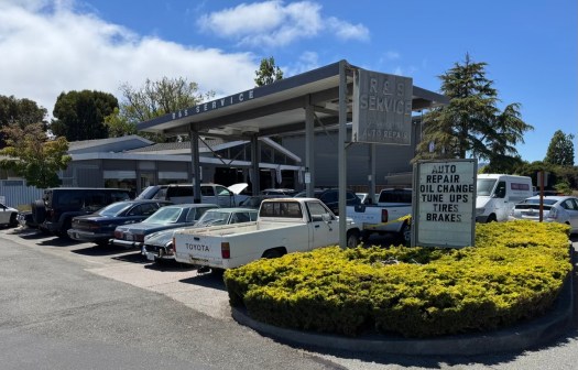 Ray’s gas station