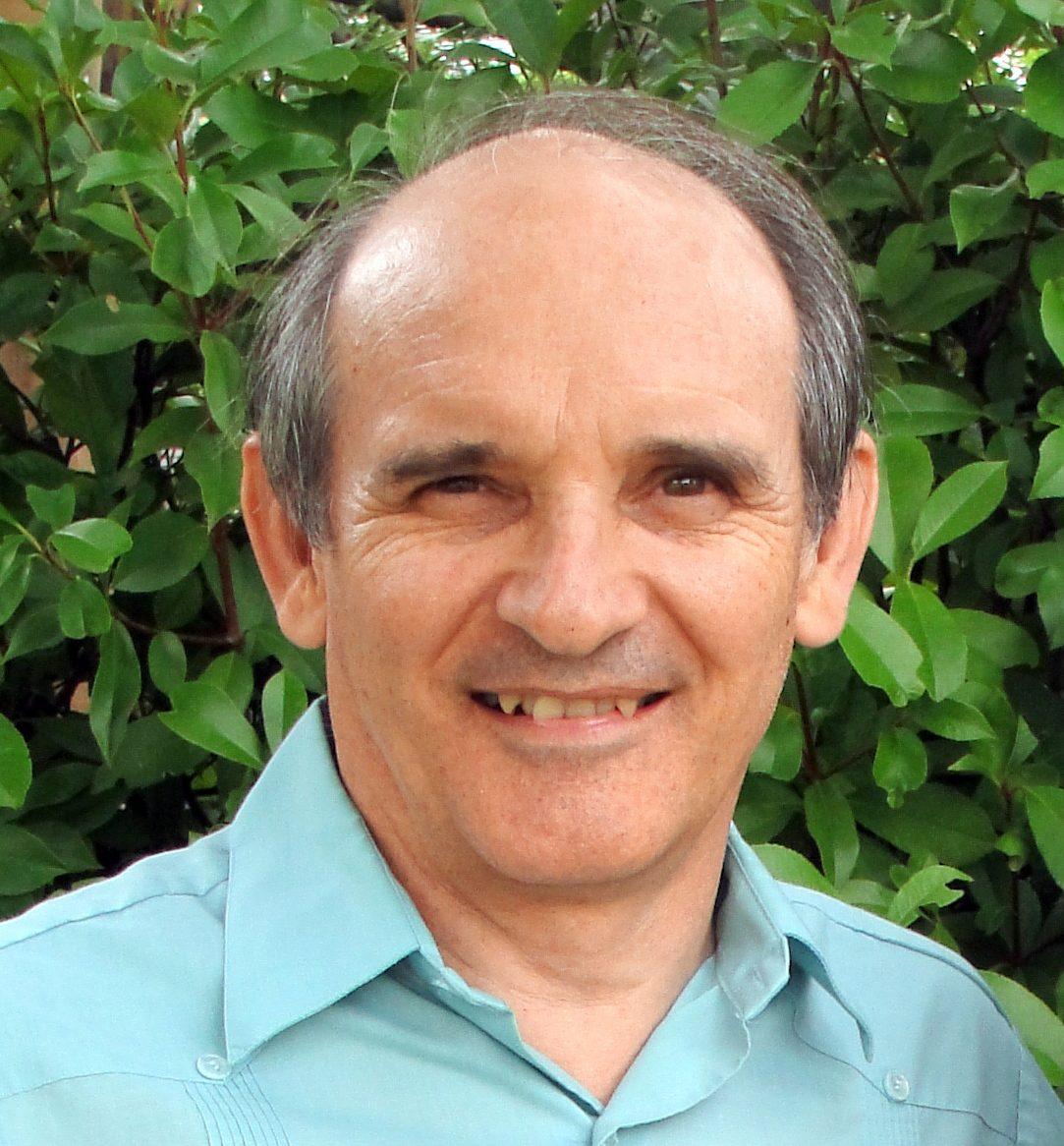 Dr. Gary Simons