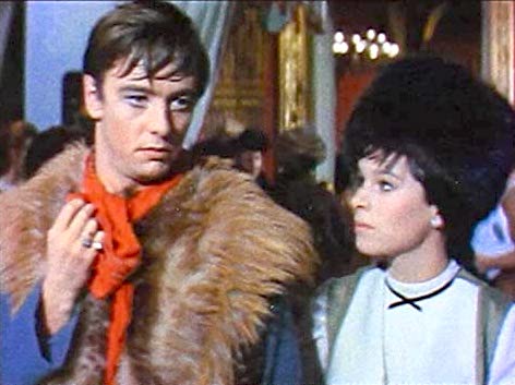 Massie offers a moving, tragic, and unforgettable account of the extraordinary imperial dynasty of tsar nicholas ii, his doomed empire, and a revolution . WCW: Empress Alexandra of Russia