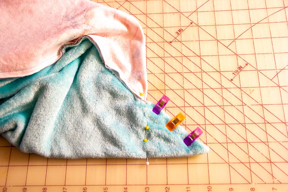 Self-binding-minky-blanket-tutorial-10