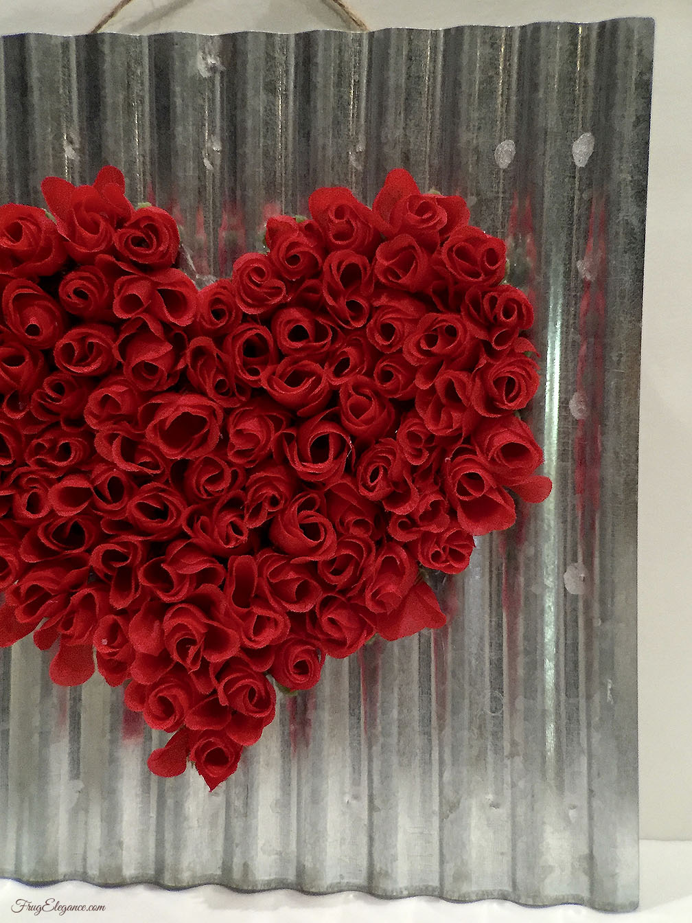 Super Easy Rose Heart Sign - FrugElegance