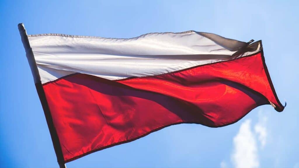 What is the emblem of Poland and why is the Eagle a symbol of Poland? - Fun  Kids - the UK's children's radio station