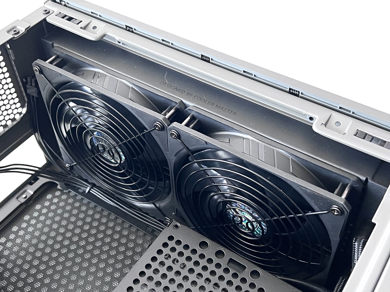 Cooler Master Masterbox NR200P MAX Chassis Review (inc. 850W SFX