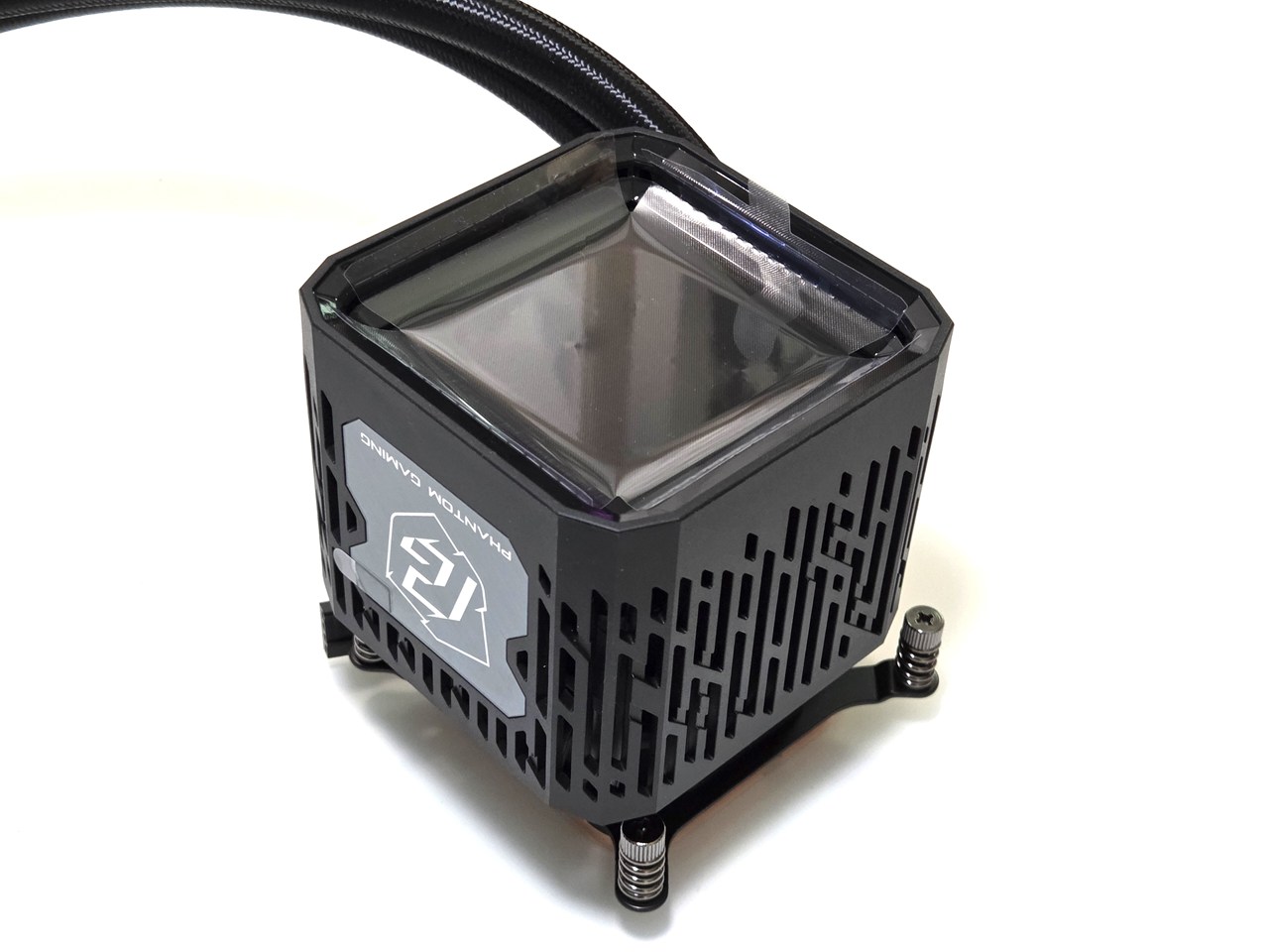ASRock Phantom Gaming 360 LCD AIO CPU Cooler Review - Funky Kit