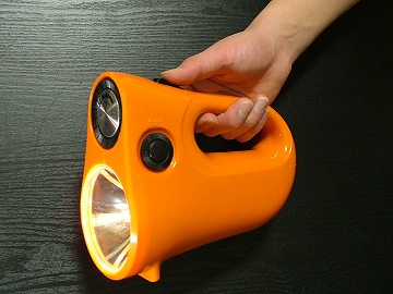ナショナル National ライトラジオ BF-755R（1974年） National BF-755R Radio Flashlight – Future Forms