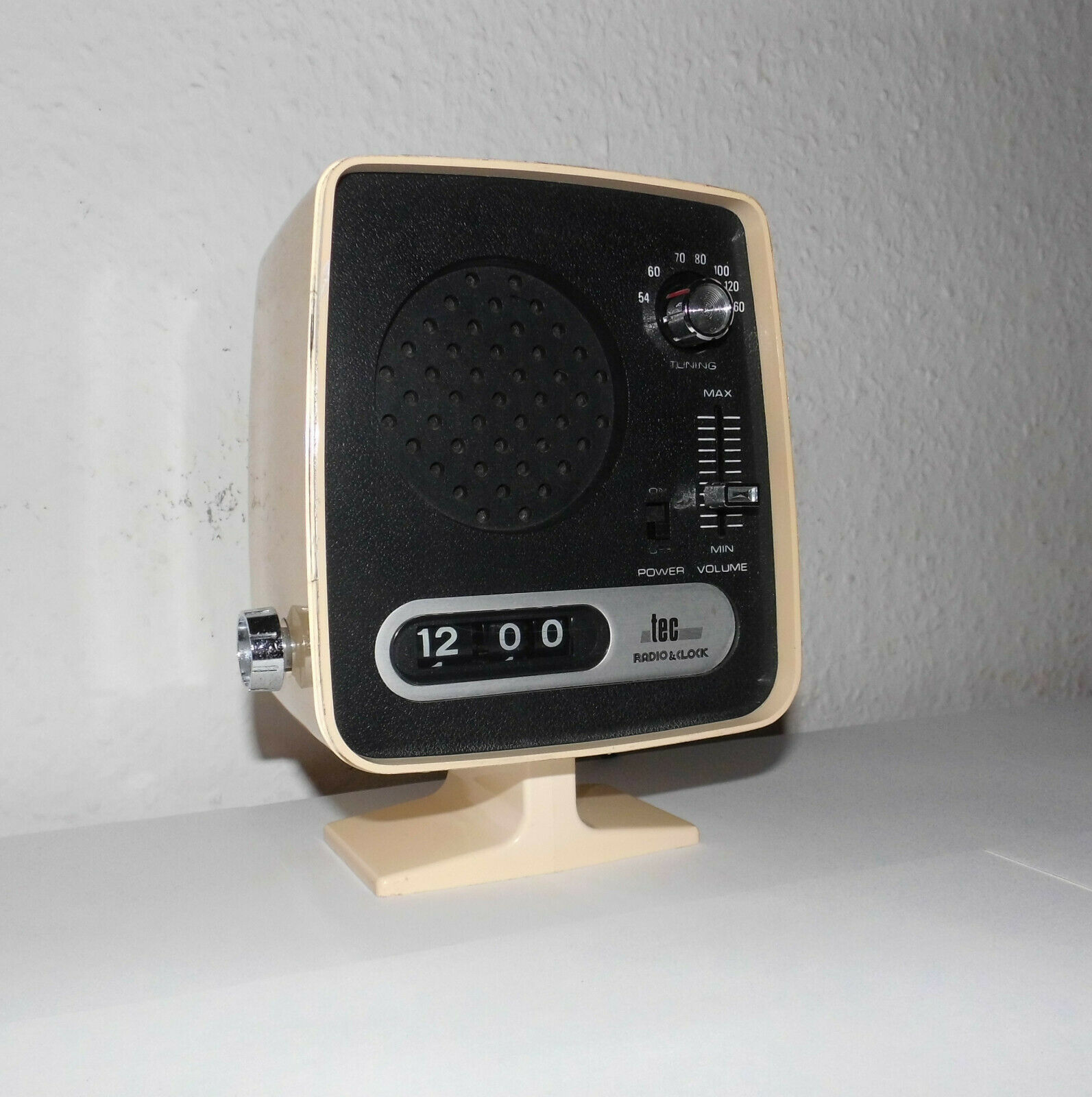 Toshiba RC-605 Digital Clock Radio – Future Forms
