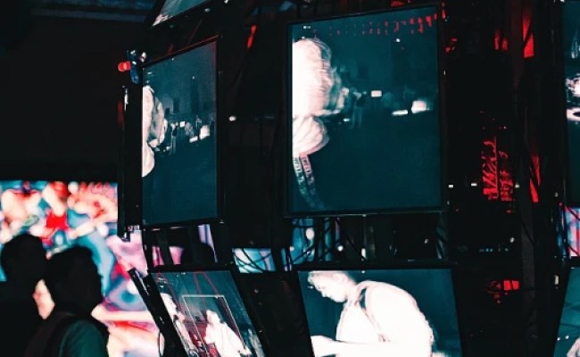 How Blockchain Is Shaping The Future Of Software - Future Of