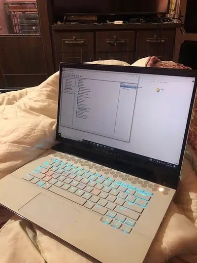 Dell Alienware m15 Laptop – Gaming Laptop (9th gen + gtx 1660ti)
