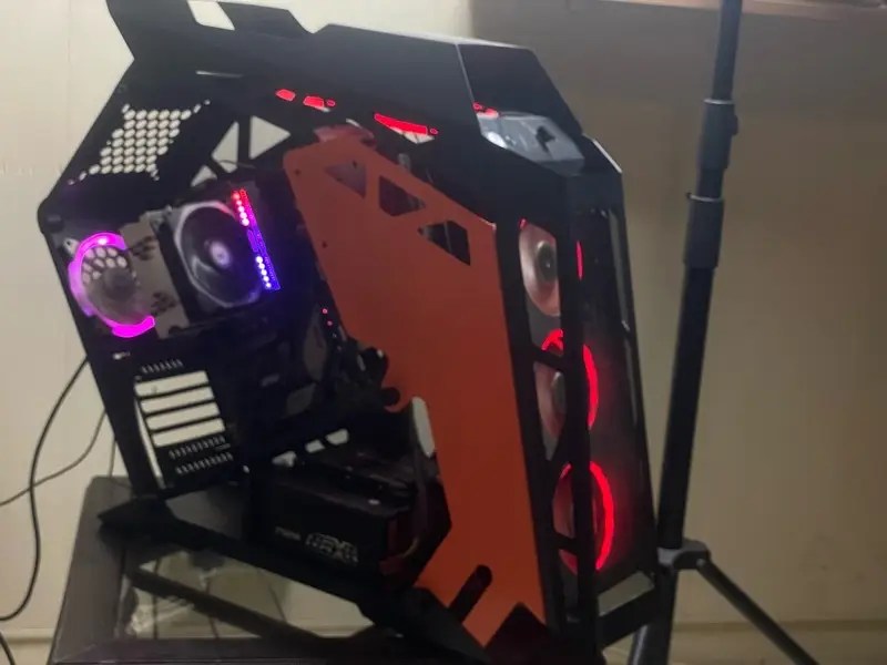 Core i9 (9th gen) Gaming PC and 32 inch gaming moniter