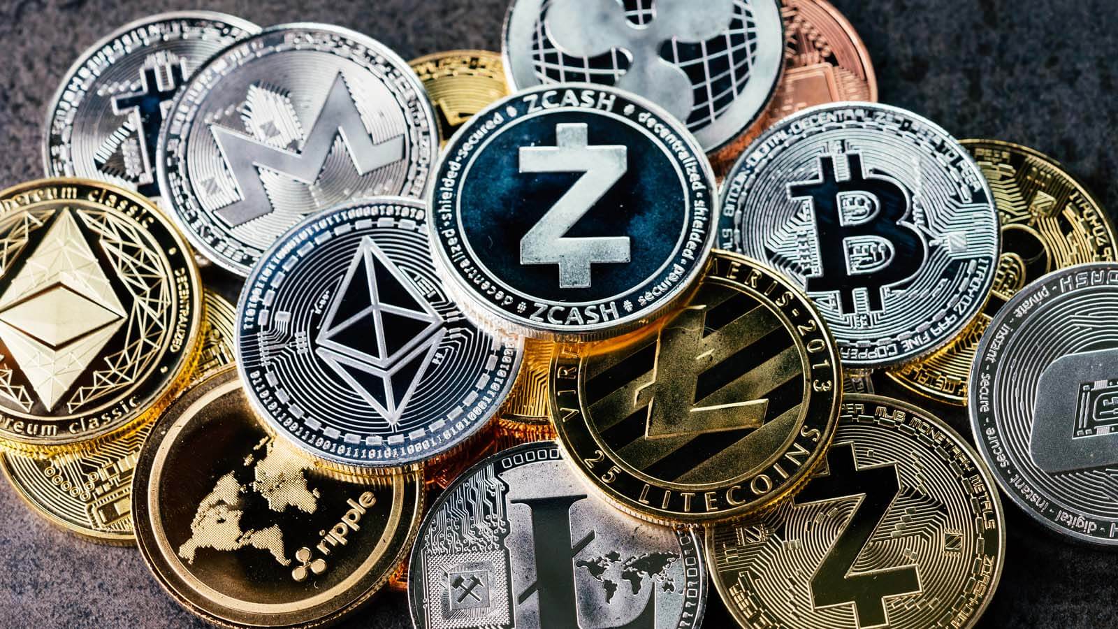 Scăderi de sute de miliarde de dolari pe piața criptomonedelor