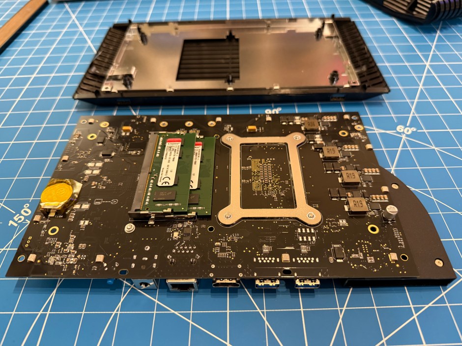 If Atari had added a door to the bottom of the VCS 800 case, accessing the RAM would be much, much simpler