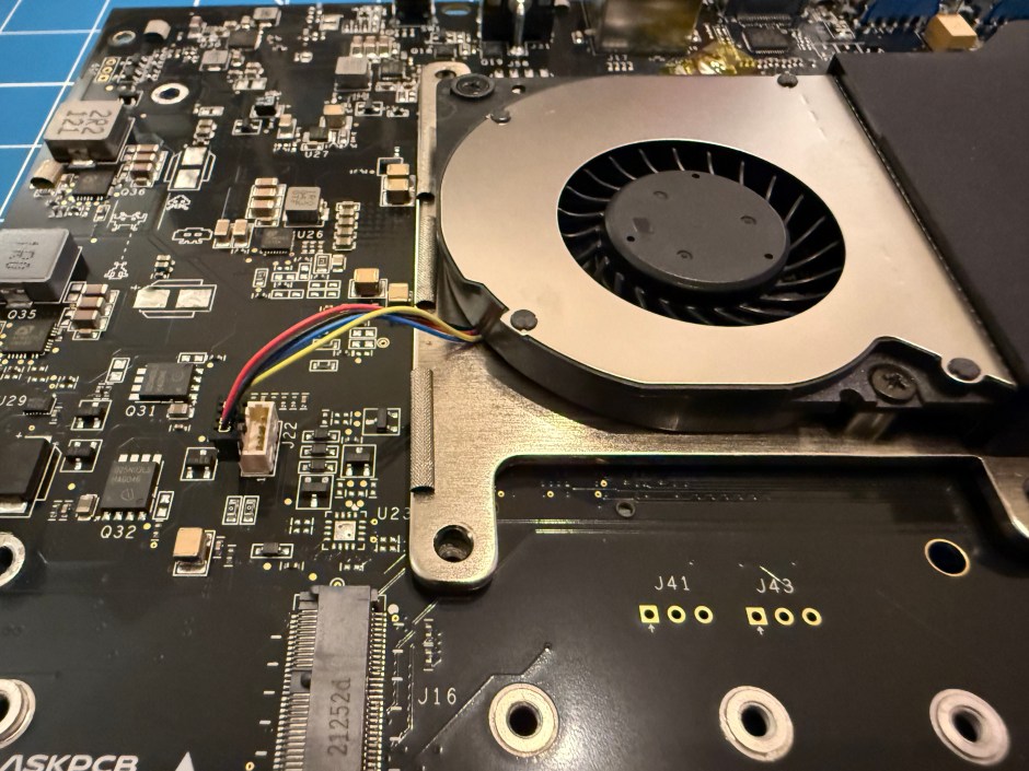 Unplug the fan power from the motherboard, port J22