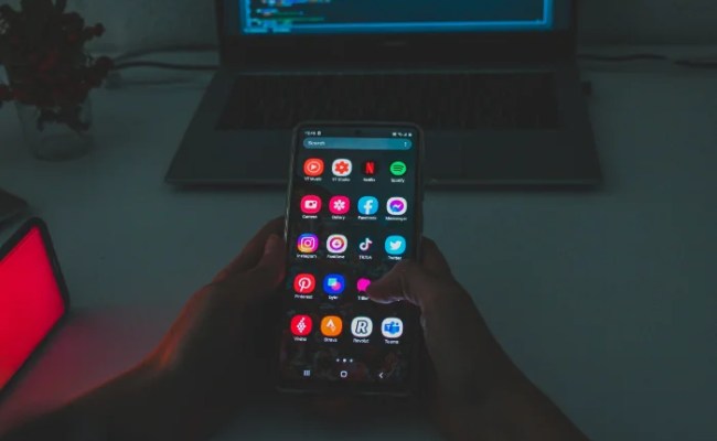 How To Delete Apps On Your Android Phone - Geeky Gadgets